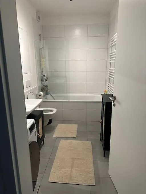 Neubauwohnung, 5 Minuten Zur Messe Hanóver 0*,