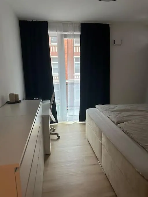 Neubauwohnung, 5 Minuten Zur Messe Hanóver 0*,