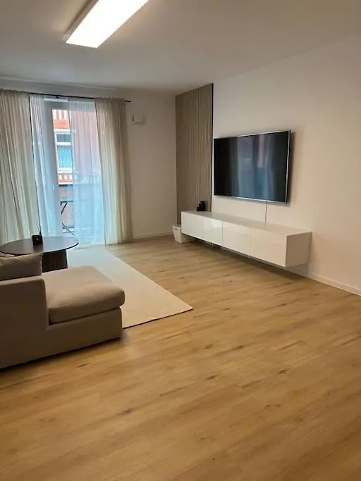 Neubauwohnung, 5 Minuten Zur Messe Hanóver