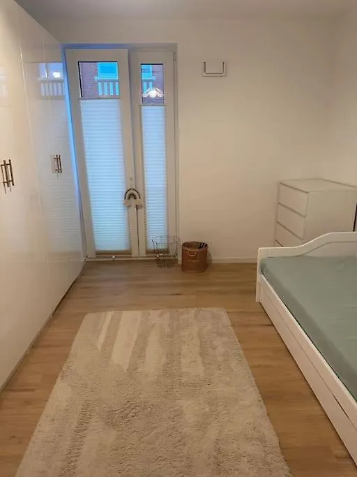 Neubauwohnung, 5 Minuten Zur Messe Hanóver Apartamento